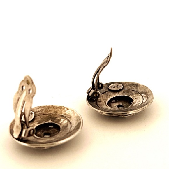 MB SF vintage silver tone clip on earrings VERY RARE style - Picture 2 of 10